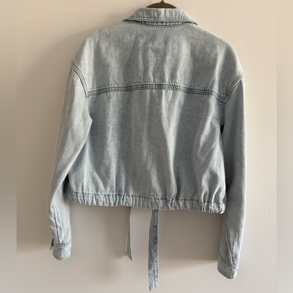 Universal Thread Cropped Light Denim Jacket with Drawstring - Picture 2 of 4